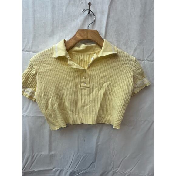 Women's Small Soft Yellow Cropped Top Collar Buttons Ribbed GUC - Picture 3 of 4